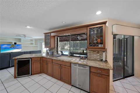 Casa en venta en Coral Springs, Florida, 4 dormitorios, 210.7 m2 № 1102765 - foto 11