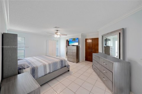 Casa en venta en Coral Springs, Florida, 4 dormitorios, 210.7 m2 № 1102765 - foto 16