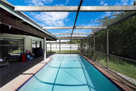 Casa en venta en Coral Springs, Florida, 4 dormitorios, 210.7 m2 № 1102765 - foto 28