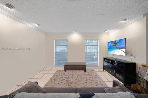 Casa en venta en Coral Springs, Florida, 4 dormitorios, 210.7 m2 № 1102765 - foto 14