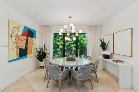 Casa en venta en Key Biscayne, Florida, 6 dormitorios, 332.96 m2 № 1355278 - foto 4