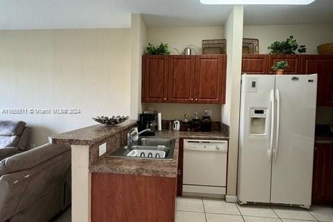 Townhouse in Homestead, Florida 4 bedrooms, 168.25 sq.m. № 1355322 - photo 8