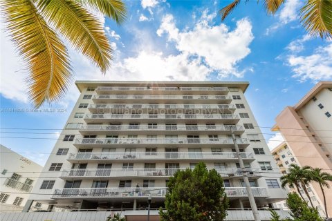 Condominio en venta en Miami Beach, Florida, 1 dormitorio, 60.85 m2 № 1327748 - foto 25