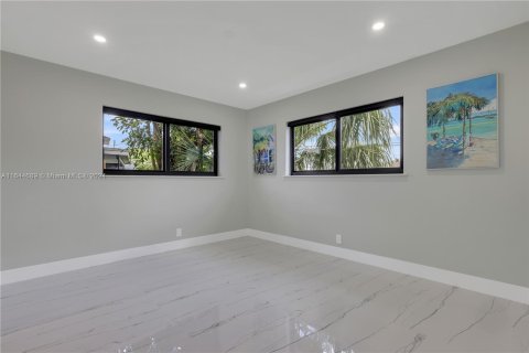 House in Fort Lauderdale, Florida 3 bedrooms № 1327750 - photo 15