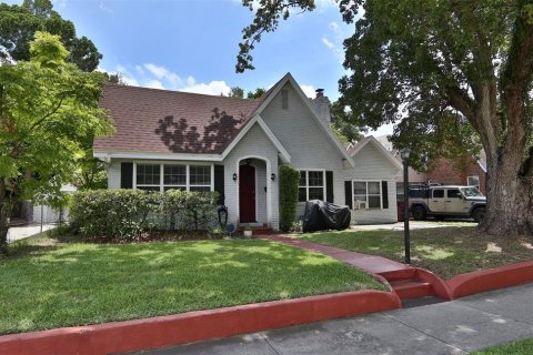 Villa ou maison à vendre à Orlando, Floride: 4 chambres, 153.2 m2 № 1403608 - photo 1