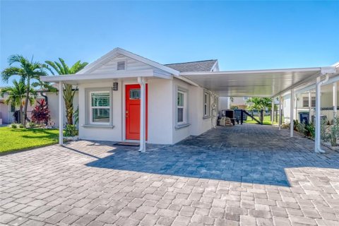 Villa ou maison à vendre à Redington Shores, Floride: 2 chambres, 88.81 m2 № 1349479 - photo 25