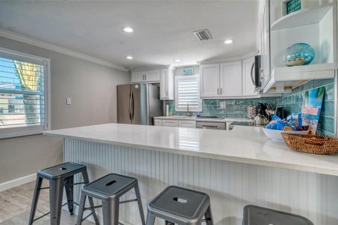 Casa en venta en Redington Shores, Florida, 2 dormitorios, 88.81 m2 № 1349479 - foto 12