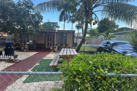 Casa en venta en Opa-locka, Florida, 3 dormitorios, 104.61 m2 № 1225776 - foto 30