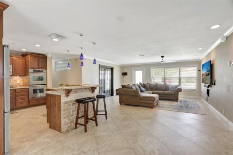 Villa ou maison à vendre à Pompano Beach, Floride: 4 chambres, 193.98 m2 № 1348591 - photo 8