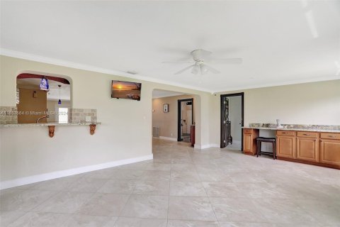 Villa ou maison à vendre à Pompano Beach, Floride: 4 chambres, 193.98 m2 № 1348591 - photo 14