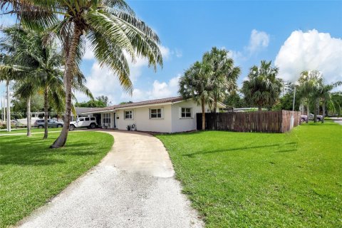 Villa ou maison à vendre à Pompano Beach, Floride: 4 chambres, 193.98 m2 № 1348591 - photo 3