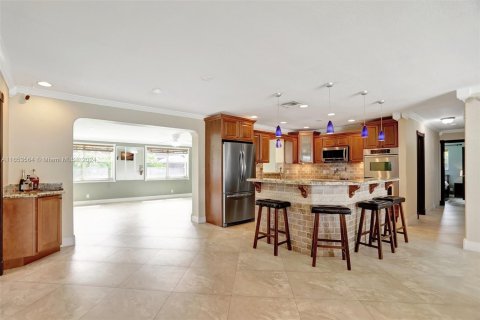 Casa en venta en Pompano Beach, Florida, 4 dormitorios, 193.98 m2 № 1348591 - foto 9