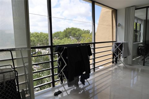 Copropriété à vendre à Aventura, Floride: 3 chambres, 128.21 m2 № 1328280 - photo 21