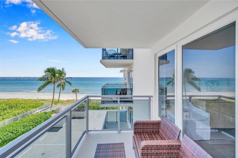 Condominio en venta en Boca Raton, Florida, 2 dormitorios, 167.97 m2 № 1328371 - foto 3