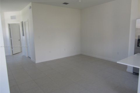 Townhouse in Homestead, Florida 3 bedrooms, 123.37 sq.m. № 1328324 - photo 14