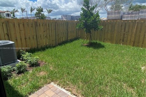 Townhouse in Homestead, Florida 3 bedrooms, 123.37 sq.m. № 1328324 - photo 6