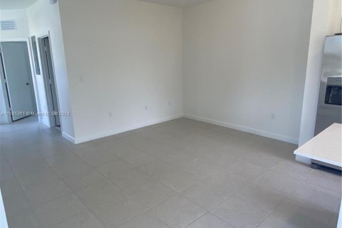 Townhouse in Homestead, Florida 3 bedrooms, 123.37 sq.m. № 1328324 - photo 19