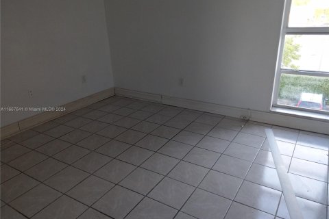 Copropriété à vendre à Miami, Floride: 2 chambres, 66.43 m2 № 1389626 - photo 3