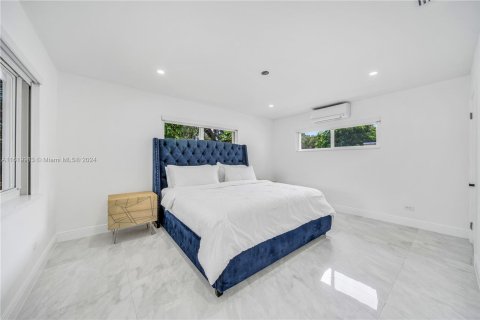 Villa ou maison à vendre à Miami, Floride: 4 chambres, 164.53 m2 № 1309924 - photo 28