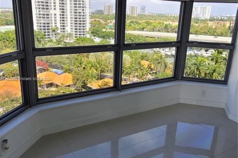 Copropriété à vendre à Aventura, Floride: 2 chambres, 126.44 m2 № 1309925 - photo 10