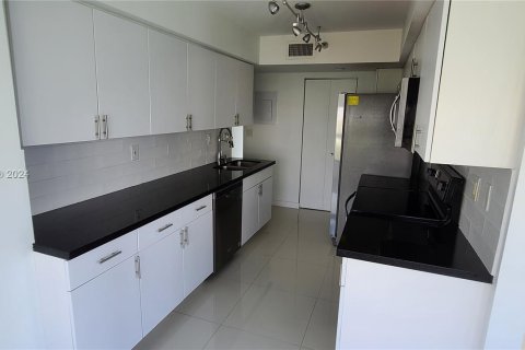 Купить кондоминиум в Авентура, Флорида 2 спальни, 126.44м2, № 1309925 - фото 7