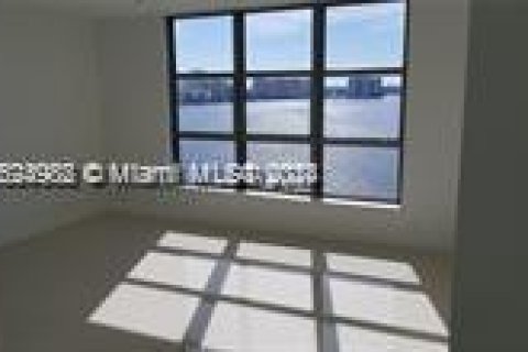 Condo in Aventura, Florida, 2 bedrooms  № 1309925 - photo 4