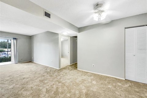 Copropriété à vendre à Tampa, Floride: 2 chambres, 100.61 m2 № 1313030 - photo 14