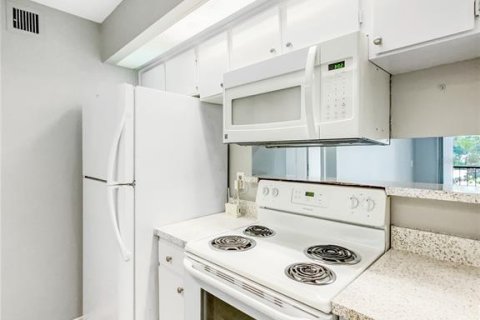 Condominio en venta en Tampa, Florida, 2 dormitorios, 100.61 m2 № 1313030 - foto 12