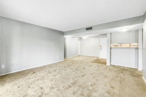 Copropriété à vendre à Tampa, Floride: 2 chambres, 100.61 m2 № 1313030 - photo 9