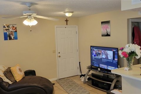 Condominio en venta en Orlando, Florida, 2 dormitorios, 77.02 m2 № 824549 - foto 23