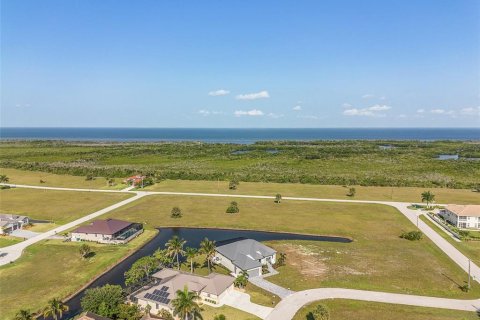 Villa ou maison à vendre à Punta Gorda, Floride: 3 chambres, 182.18 m2 № 1250871 - photo 30