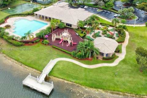 Casa en venta en Miramar, Florida, 4 dormitorios, 251.49 m2 № 1176124 - foto 27