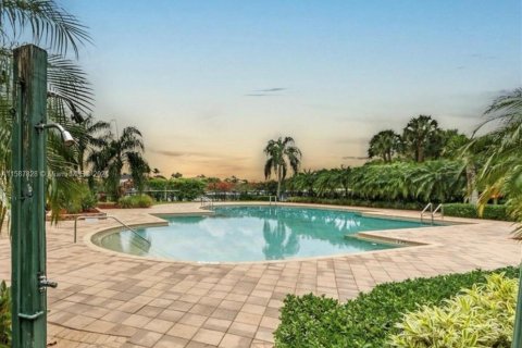 Villa ou maison à vendre à Miramar, Floride: 4 chambres, 251.49 m2 № 1176124 - photo 26
