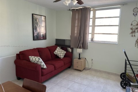 Condominio en venta en Aventura, Florida, 2 dormitorios, 100.61 m2 № 1135284 - foto 19