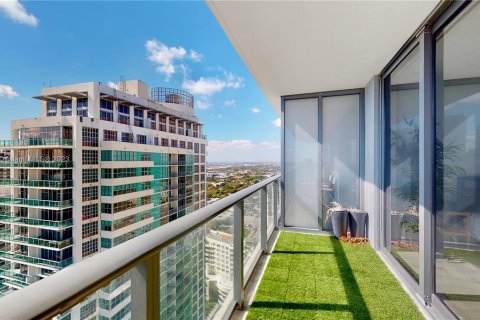 Condominio en alquiler en Miami, Florida, 2 dormitorios, 101.82 m2 № 278010 - foto 19