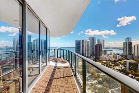 Condominio en alquiler en Miami, Florida, 2 dormitorios, 101.82 m2 № 278010 - foto 18