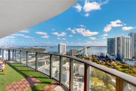 Copropriété à louer à Miami, Floride: 2 chambres, 101.82 m2 № 278010 - photo 15