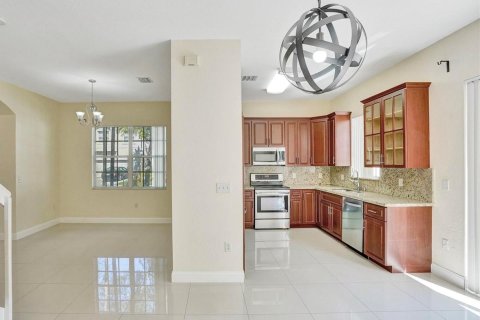 Touwnhouse à vendre à Miramar, Floride: 3 chambres, 185.99 m2 № 1210118 - photo 4