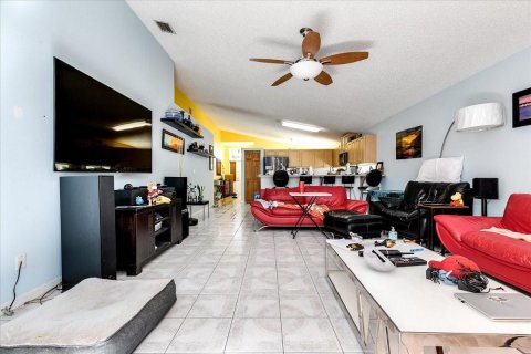 Casa en venta en Pembroke Pines, Florida, 3 dormitorios, 171.22 m2 № 1189879 - foto 12