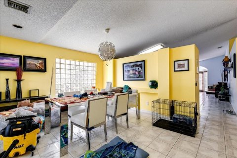 Casa en venta en Pembroke Pines, Florida, 3 dormitorios, 171.22 m2 № 1189879 - foto 18