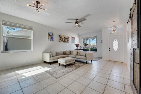 Casa en venta en Lake Worth, Florida, 3 dormitorios, 155.33 m2 № 1189880 - foto 26