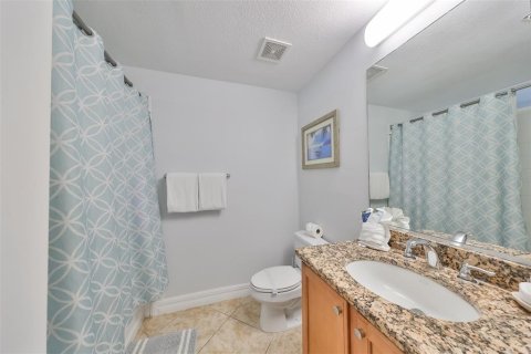 Townhouse in Ruskin, Florida 2 bedrooms, 110 sq.m. № 1303988 - photo 23