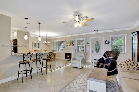 Villa ou maison à vendre à Coconut Creek, Floride: 3 chambres, 163.23 m2 № 1078665 - photo 7