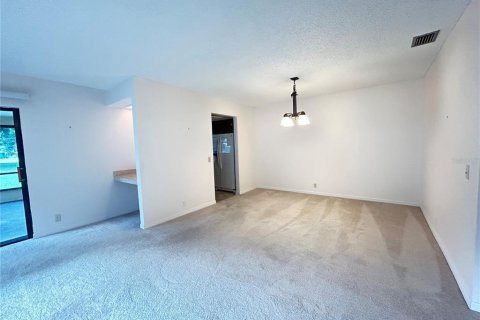 Townhouse in Winter Haven, Florida 2 bedrooms, 133.69 sq.m. № 1388831 - photo 7