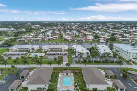 Copropriété à vendre à Punta Gorda, Floride: 2 chambres, 103.21 m2 № 1313509 - photo 27