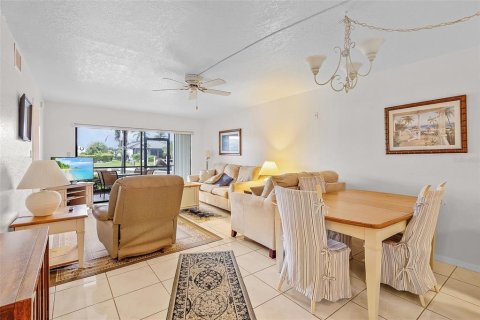 Copropriété à vendre à Punta Gorda, Floride: 2 chambres, 103.21 m2 № 1313509 - photo 5