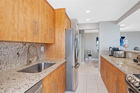 Condo in Fort Lauderdale, Florida, 2 bedrooms  № 1325257 - photo 20