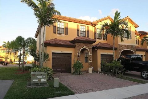 Townhouse in Homestead, Florida 3 bedrooms, 140.19 sq.m. № 1325295 - photo 2