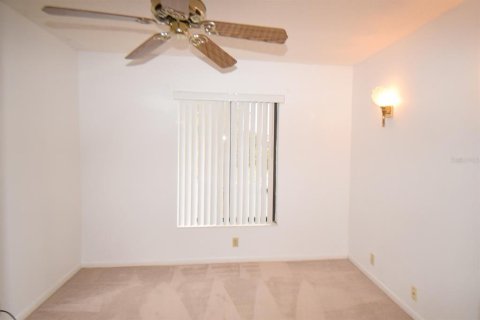 Condo in Greenacres, Florida, 2 bedrooms  № 1148494 - photo 12