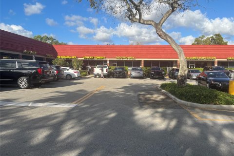 Commercial property in Plantation, Florida № 1132758 - photo 21